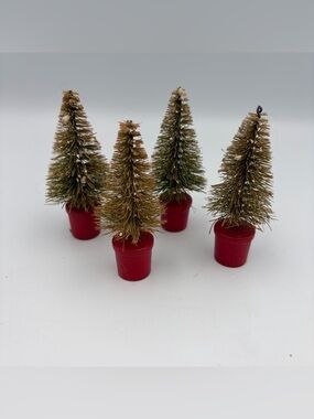 Vintage Christmas Bottle Brush Trees Lot Of 4 Red Wood Bases Germany 3.5”